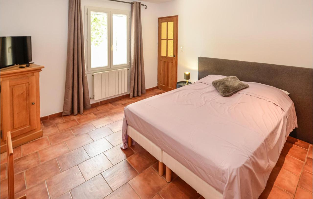 3 Bedroom Awesome Home In Chateuneuf De Gadagne Châteauneuf-de-Gadagne المظهر الخارجي الصورة