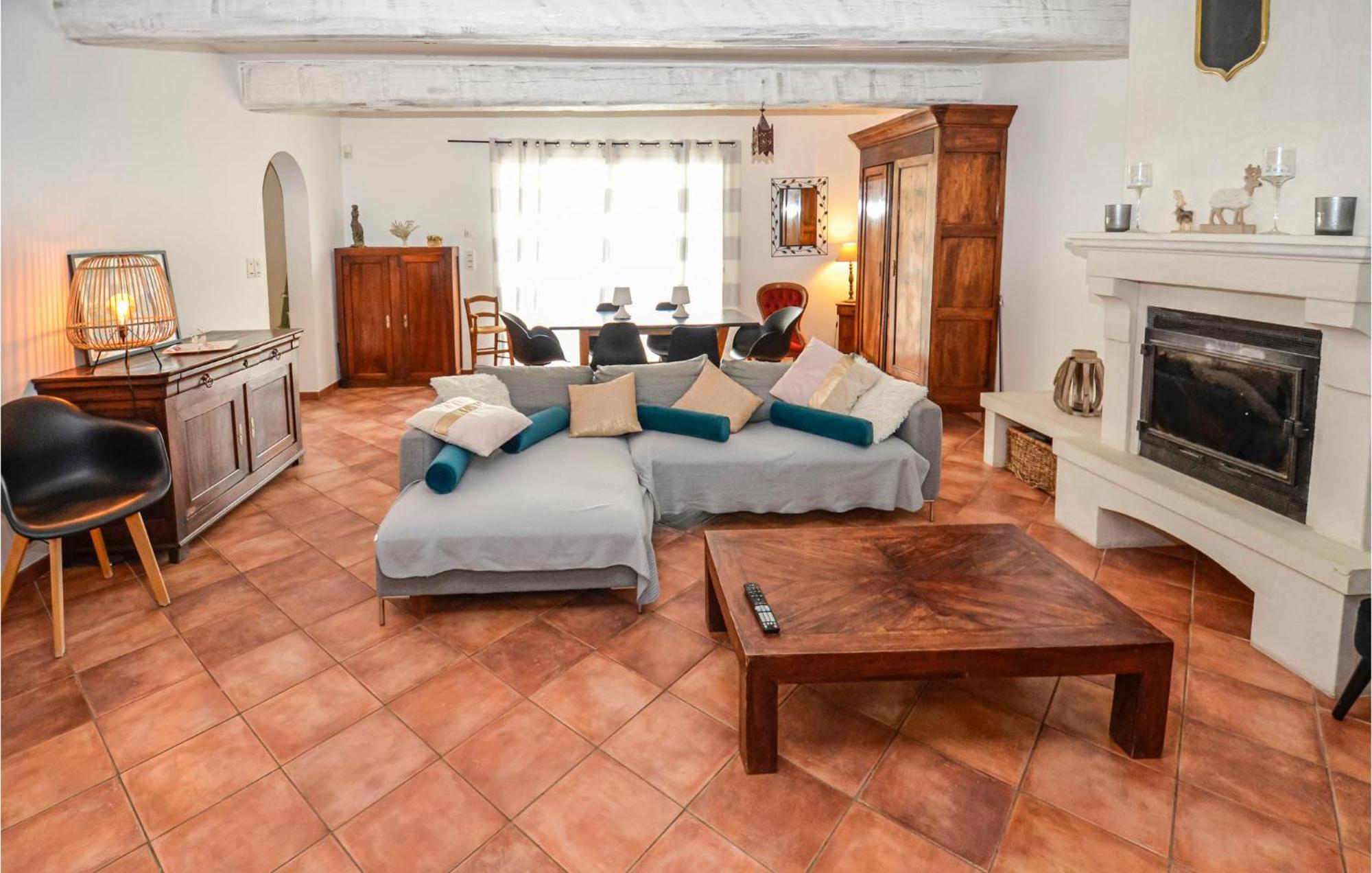 3 Bedroom Awesome Home In Chateuneuf De Gadagne Châteauneuf-de-Gadagne المظهر الخارجي الصورة